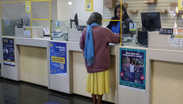 A adesão começou nesta sexta-feira (11) para quem contestou os descontos não autorizados, realizados entre março de 2020 e março de 2025, e não obteve resposta das entidades associativas.