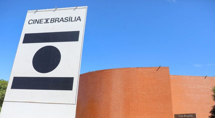 Cine Brasília estreia sessão especial na hora do almoço