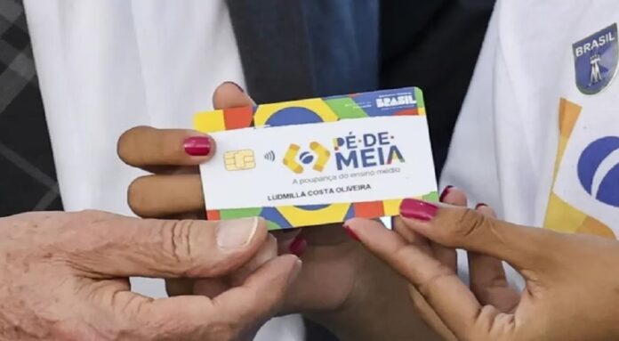 Nascidos em janeiro e fevereiro recebem hoje parcela do Pé-de-Meia