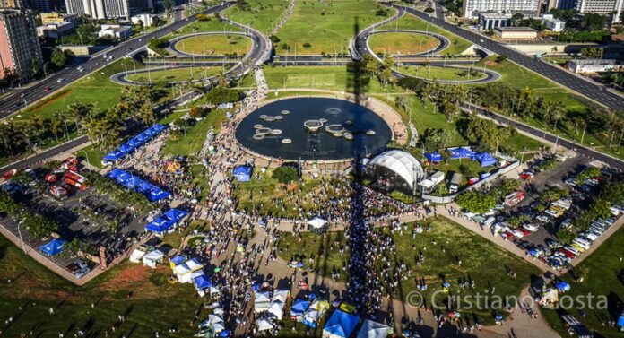 Com foco em empresários e na população em geral, a programação inclui palestras, shows, atividades culturais e serviços de saúde, lazer e informação.