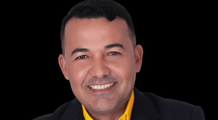 Rogério Morro da Cruz reafirma lealdade à base aliada de Ibaneis Rocha e Celina Leão para 2026, mesmo com a fusão do PRD ao Solidariedade, destacando o compromisso com o desenvolvimento do DF e a eleição de ambos.