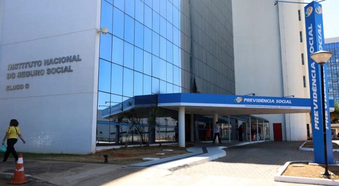 Aposentados têm até 14 de novembro para aderir ao plano de devolução
