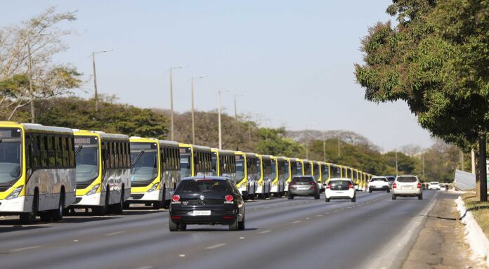 GDF inicia entrega de 444 novos ônibus e lança aplicativo para modernizar transporte coletivo
