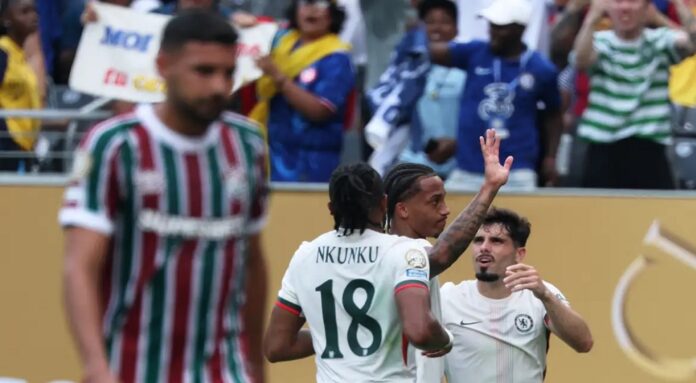João Pedro marca dois e tira Fluminense da Copa do Mundo de Clubes