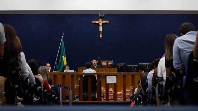 Criado para dar voz ao povo nos crimes contra a vida, o Tribunal do Júri já não tem hoje o peso e a importância de outrora, com decisões sendo cada vez mais revistas e anuladas por instâncias superiores