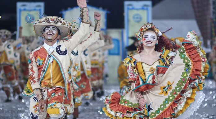 Distrito Junino encerra temporada com apresentação das quadrilhas campeãs e shows gratuitos