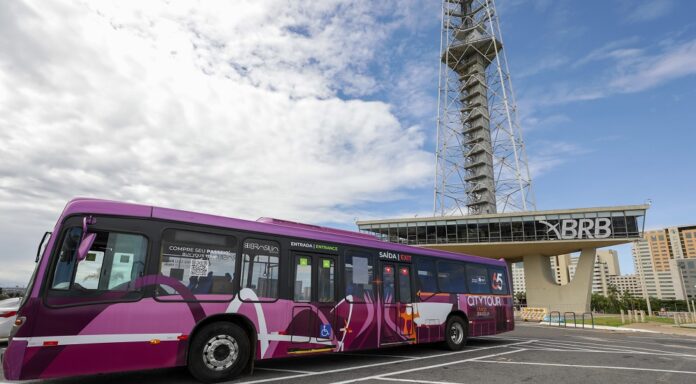 City Tour Cívico gratuito completa cinco meses e faz sucesso entre turistas e moradores da capital