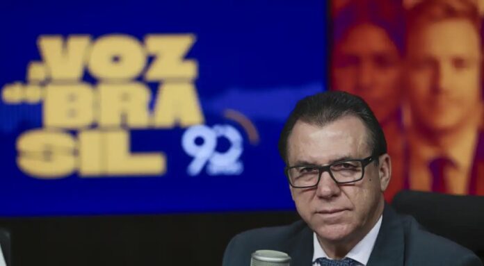 Empregadores podem regularizar FGTS de doméstica sem multa até outubro Empregadores podem regularizar FGTS de doméstica sem multa até outubro