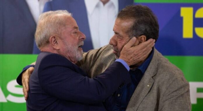 Lula trabalhou para blindar seu ex-ministro da Previdência, Carlos Lupi, por saber que a roubalheira no INSS poderia atingir seu filho, Lulinha, e seu irmão, Frei Chico.