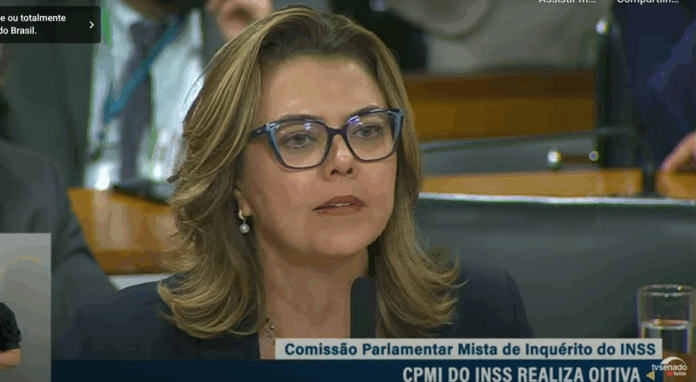 Senadora Leila do Vôlei (PDT-DF) chama CPMI de 