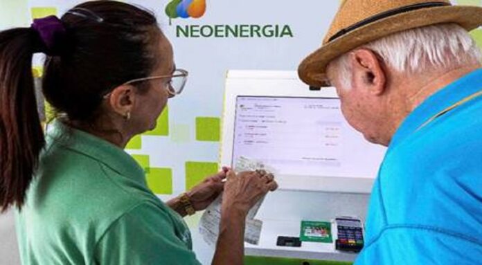 Atendimento itinerante de concessionária de energia leva serviços a 14 RAs