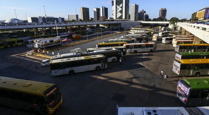 CNU terá reforço de viagens e passagem gratuita no DF