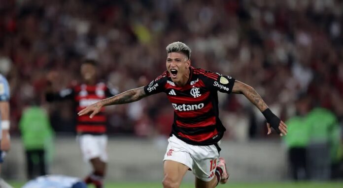 Carrascal decide e Flamengo fica em vantagem na semi da Libertadores