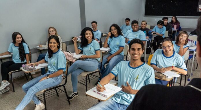 Inscrições para novos alunos da rede pública do DF começam nesta quarta (1º10)