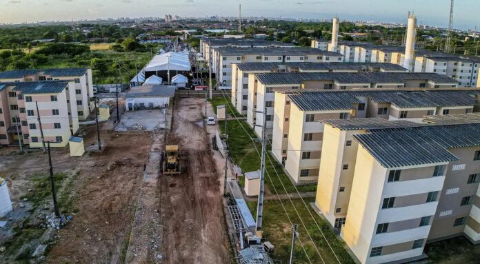 Caixa lança plataforma para redução de CO₂ em projetos habitacionais