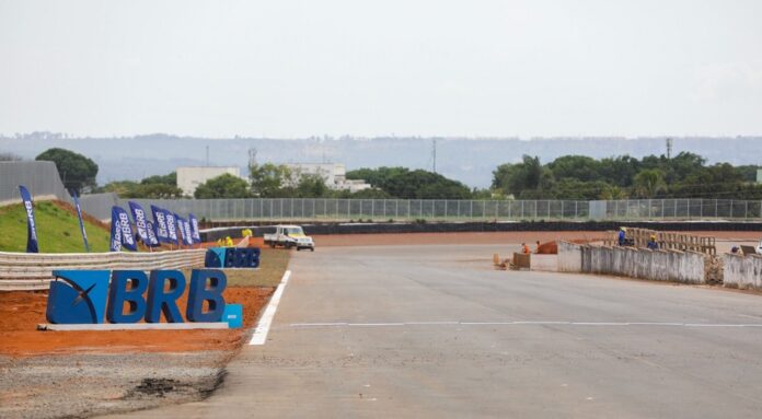 Ingressos gratuitos da corrida de reinauguração do Autódromo de Brasília abre nesta terça-feira (25)