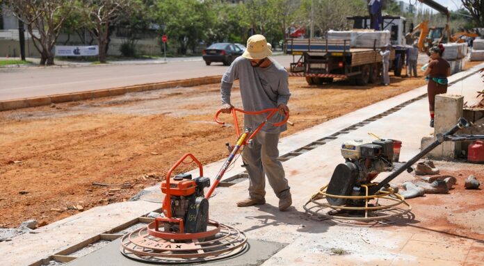 Licitação é anunciada para reconstrução e implantação de calçadas em cinco regiões do DF