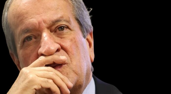 Nos bastidores, Valdemar Costa Neto vê o PL-DF à beira do colapso. A falta de estratégia pode deixar o partido sem deputados federais em 2026, reduzindo a bancada, além da influência política e o volumoso fundo partidário.