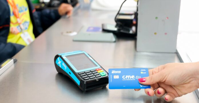 Primeiro lote do Cartão Material Escolar é creditado para mais de 76 mil famílias