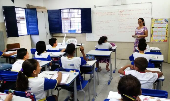 Escolas terão conteúdos de prevenção à violência contra a mulher