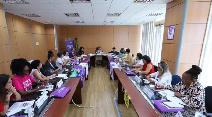 Fim da escala 6x1 proposta pode aliviar dupla jornada das mulheres