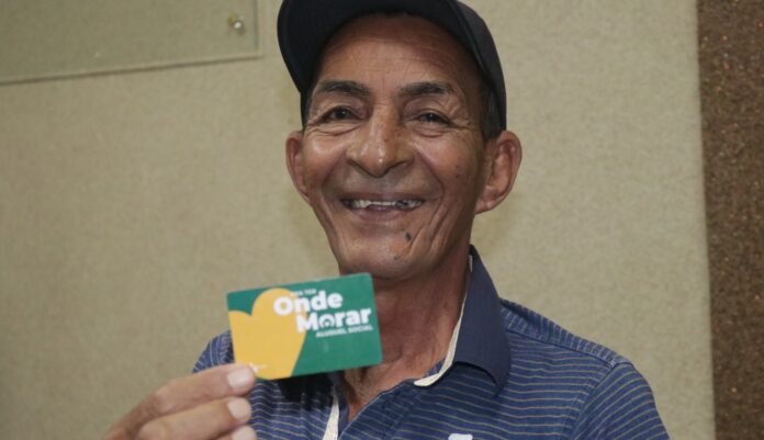 A Agência Goiana de Habitação (Agehab) e a Secretaria de Estado da Infraestrutura (Seinfra) promovem uma série de entregas do programa Pra Ter Onde Morar, nesta terça-feira (17/03).