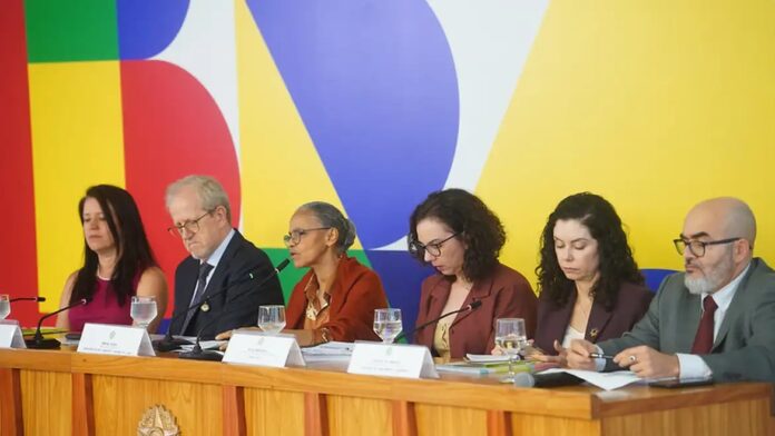 Governo lança Plano Clima com meta de reduzir emissões até 2035