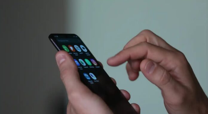 INSS alerta para golpe com aplicativo falso de reembolso