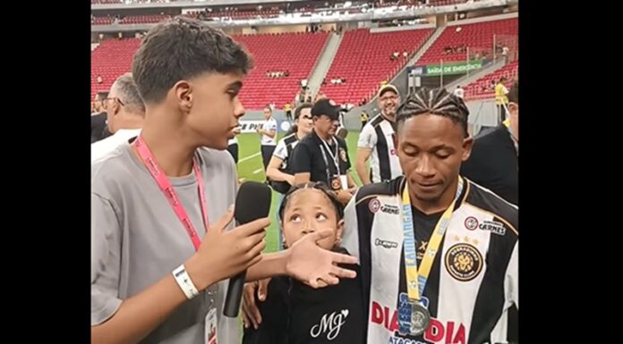 Com apenas 14 anos, João Pedro Vilela dá aula de jornalismo no Candangão 2026, mostrando faro de notícia, coragem e talento raro. Um nome promissor que já começa a brilhar no DF.