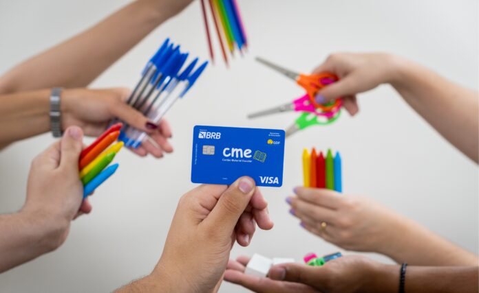 Terceiro lote do Cartão Uniforme Escolar para novos beneficiários é creditado