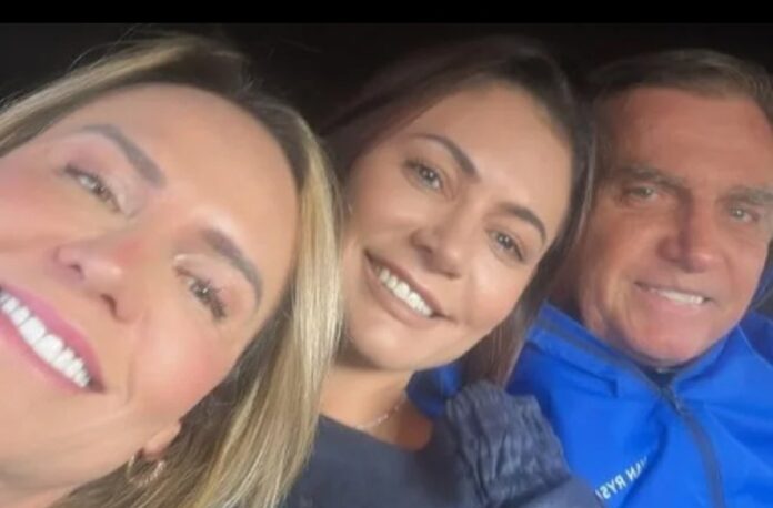 Celina Leão (PP) monta uma poderosa aliança partidária no DF com o aval de Michelle Bolsonaro e do ex-presidente Jair Bolsonaro. O objetivo é claro: construir um robusto palanque para Flávio Bolsonaro (PL), candidato à Presidência da República em 2026.