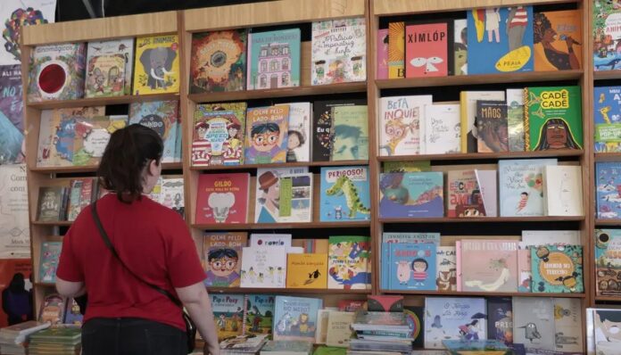 Começa a valer Plano Nacional do Livro e da Leitura 2026-2036