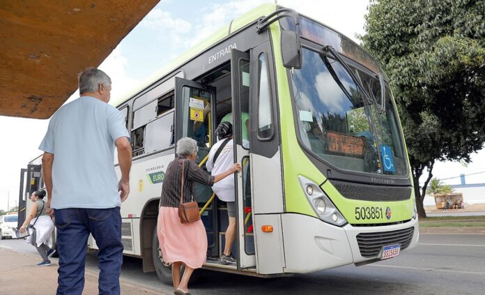 Roubos em ônibus caem 52% no Distrito Federal em 2025