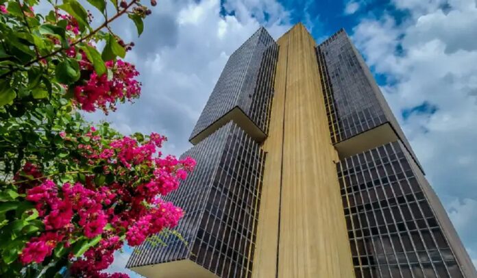 Bancos transferem R$ 5,7 bi de valores esquecidos para o Desenrola