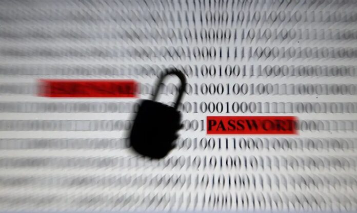 Material do governo ajuda população a se proteger de golpes digitais