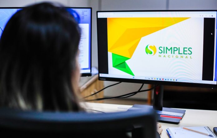GDF alerta para novas regras tributárias a optantes pelo Simples Nacional
