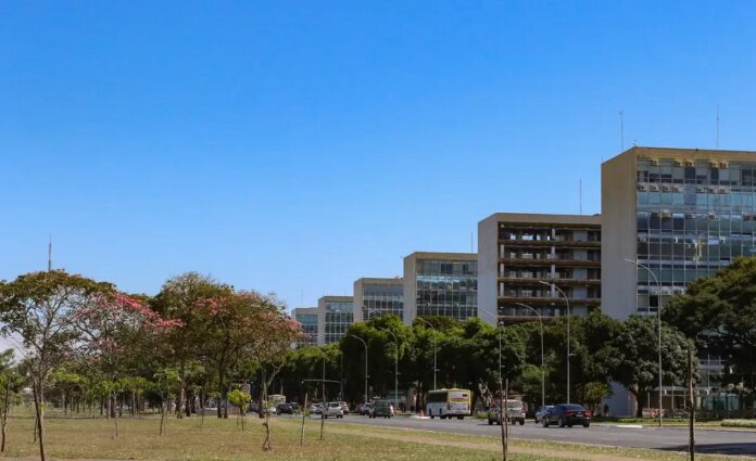 Governo autoriza mais 85 nomeações de aprovados em concursos