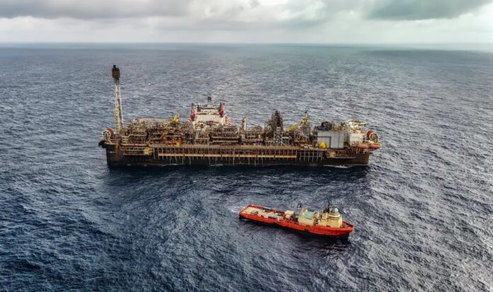 Produção de petróleo e gás no Brasil cresce 14% no 2º trimestre