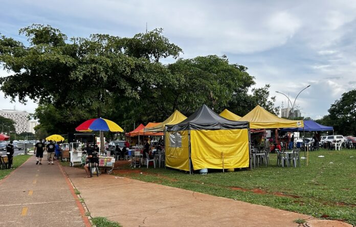 Ambulantes têm oportunidade de trabalho no Desfile Cívico Militar de 7 de Setembro