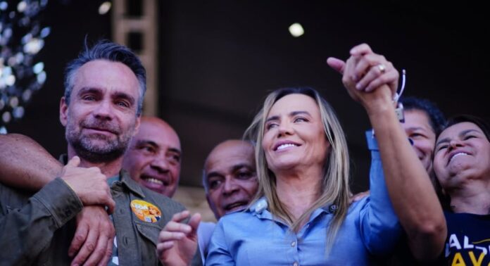 Celina Leão aparece no topo da disputa pelo Buriti na pesquisa Real Time Big Data. A governadora lidera nos cenários de 1º e 2º turnos e chega a 51% contra Leandro Grass. O levantamento reforça sua força política.