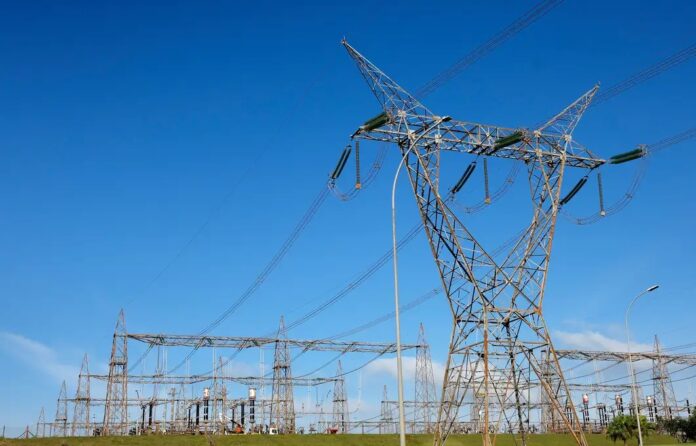 Consumidores poderão escolher fornecedores de energia a partir de 2027