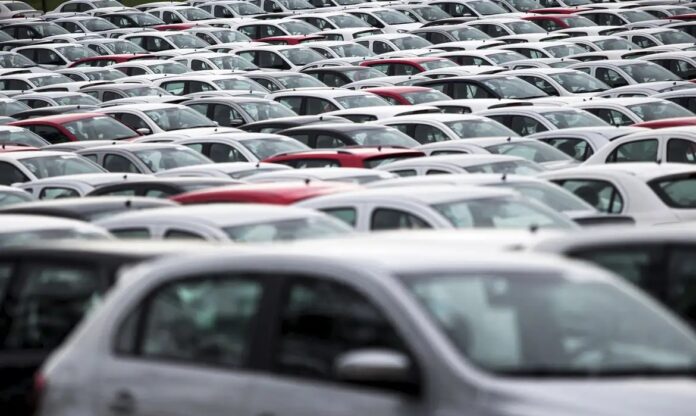Emplacamentos de veículos cresceram 10% em julho