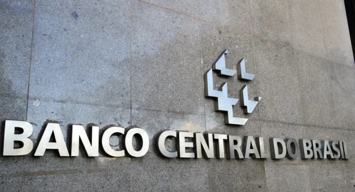 Governo Central tem superávit de R$ 10,8 bilhões em julho