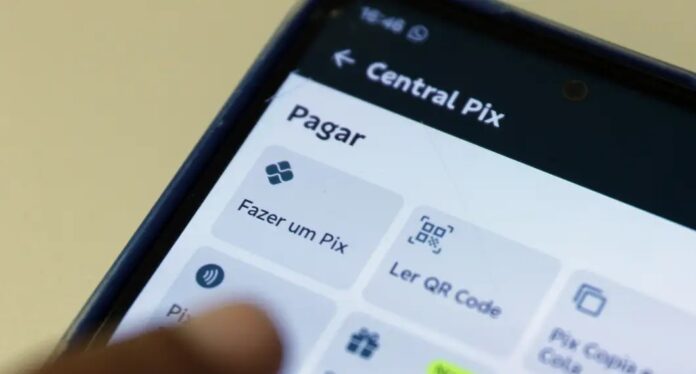Pix amplia participação nos pagamentos em bares e restaurantes