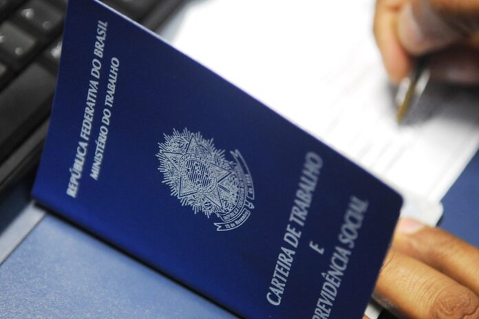 Semana encerra com mais de 1,4 mil vagas nas agências do trabalhador