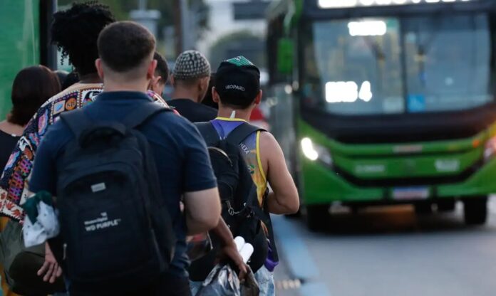 Ônibus do DF vão circular com frota de dia útil no domingo de eleição