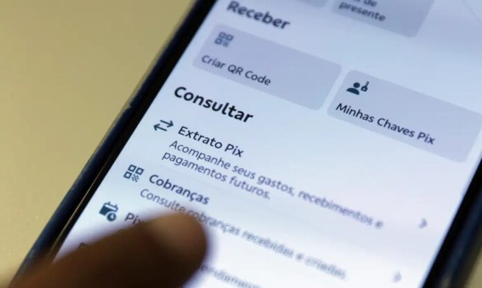 Transações via Pix cai 10% no país após fim de apostas virtuais