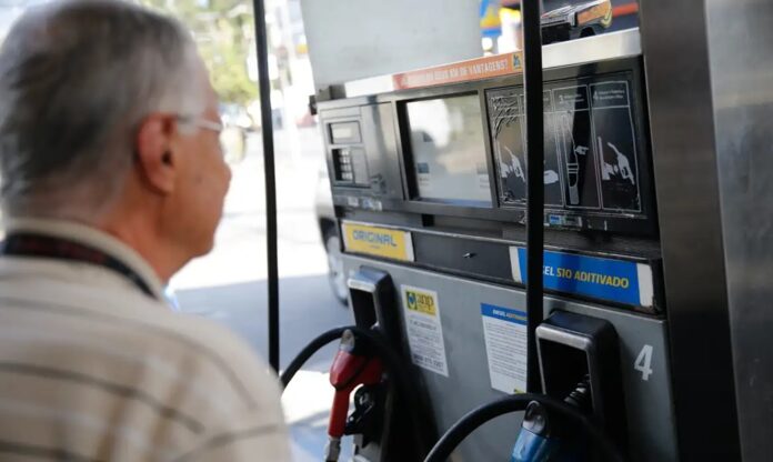Governo federal prorroga por mais 30 dias a subvenção econômica ao óleo diesel