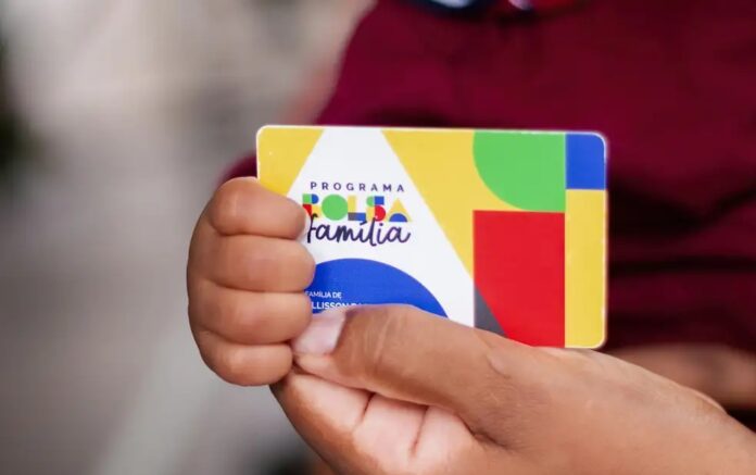 Bolsa Família é antecipado para mais de 162 mil famílias no DF