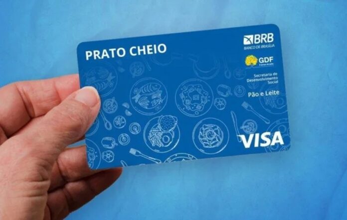 Beneficiários do Prato Cheio precisam substituir cartão até novembro